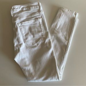 GAP Denim White Cropped Jegging (Like New)
